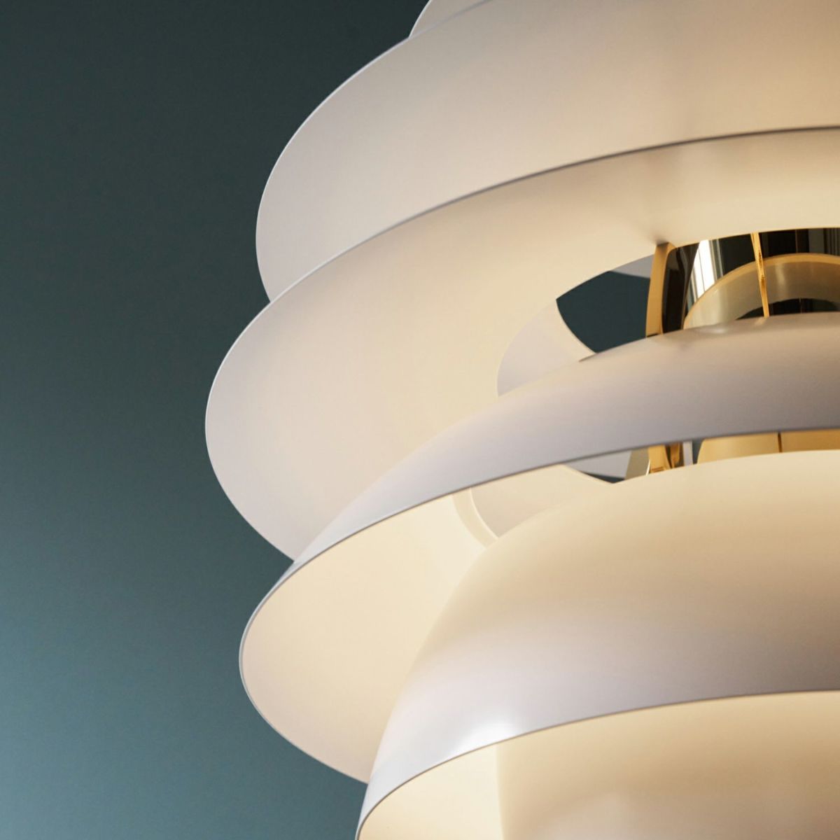 Louis Poulsen ルイスポールセン PH Snowball PH スノーボール ペンダントライト Φ400mm カラー：ソフトホワイト 真鍮メタライズド デザイン：ポール・ヘニングセン