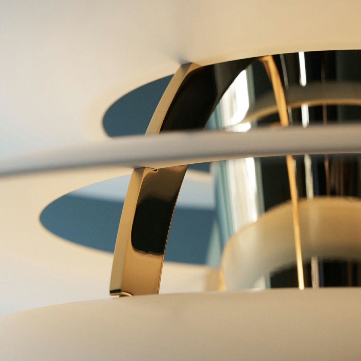 Louis Poulsen ルイスポールセン PH Snowball PH スノーボール ペンダントライト Φ400mm カラー：ソフトホワイト シルバー・クローム デザイン：ポール・ヘニングセン