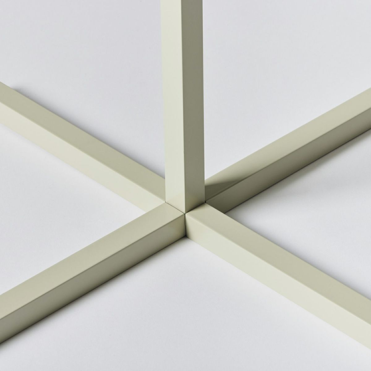 DUENDE デュエンデ SOLID STEEL TABLE ソリッド スチール テーブル DU0326 カラー：3色 デザイン：PERMANENT31