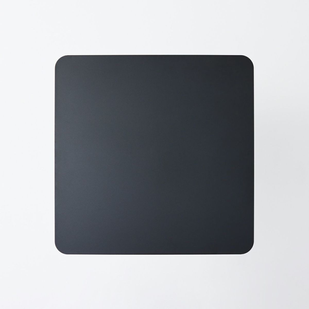 DUENDE デュエンデ SOLID STEEL DINER TABLE SQUARE ソリッドスチールダイナーテーブル スクエア DU331 カラー：ダークグレー デザイン：PERMANENT31