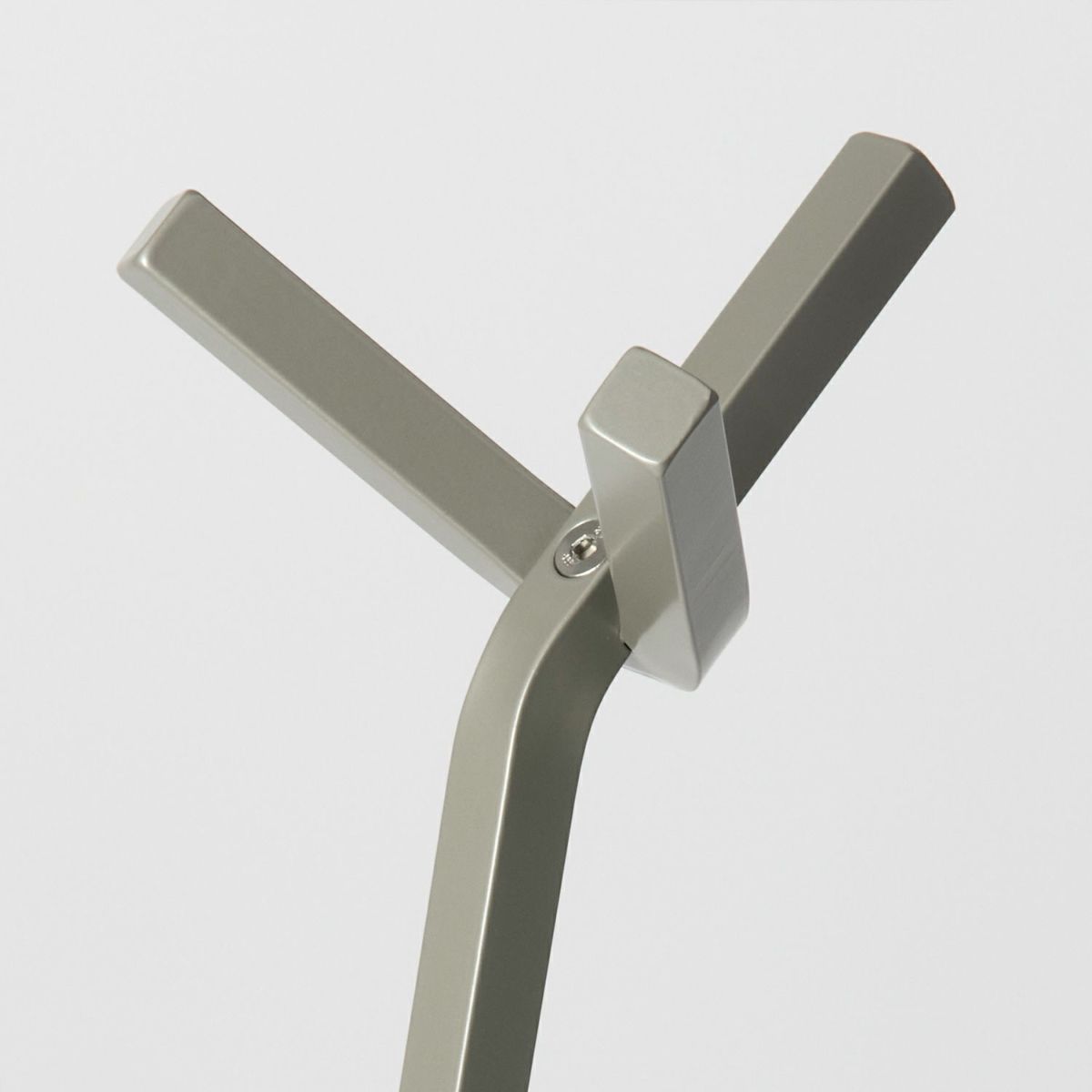 DUENDE デュエンデ UNO HANGER ウノ ハンガー DU0323 カラー：2色 デザイン：芦沢 啓治