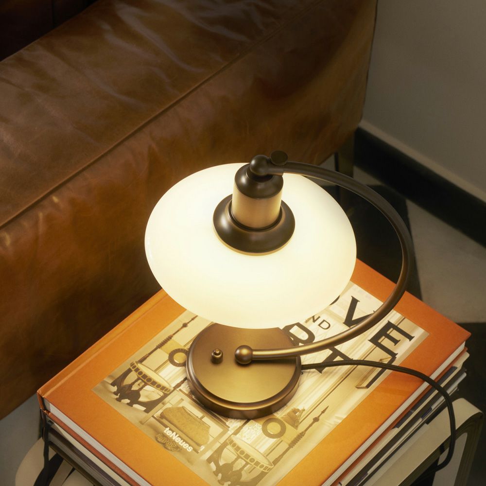 Louis Poulsen ルイスポールセン PH 2/2 Luna Aged Brass Opal Table Lamp ルナ エイジド・ブラス オパール テーブルランプ Φ200mm カラー：エイジドブラス （真鍮 エイジング加工・ブラス） デザイン：ポール・ヘニングセン