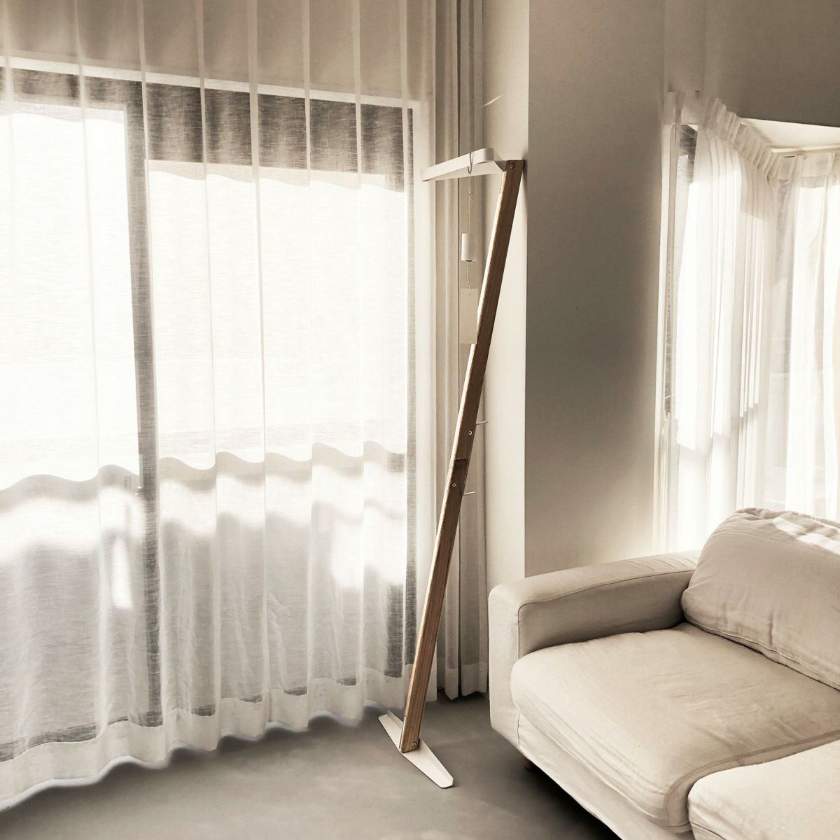 DUENDE デュエンデ DELTA デルタ DU0261 オイルステインフィニッシュ カラー：2色 デザイン：タカノ ジュン