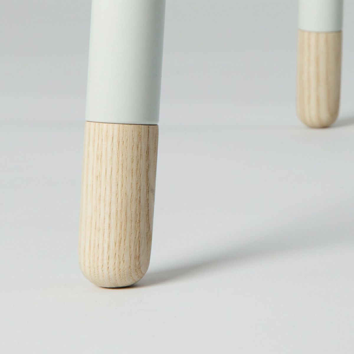 DUENDE デュエンデ DUE デュエ DU0290 DU0291 カラー：スイスグレー デザイン：芦沢 啓治