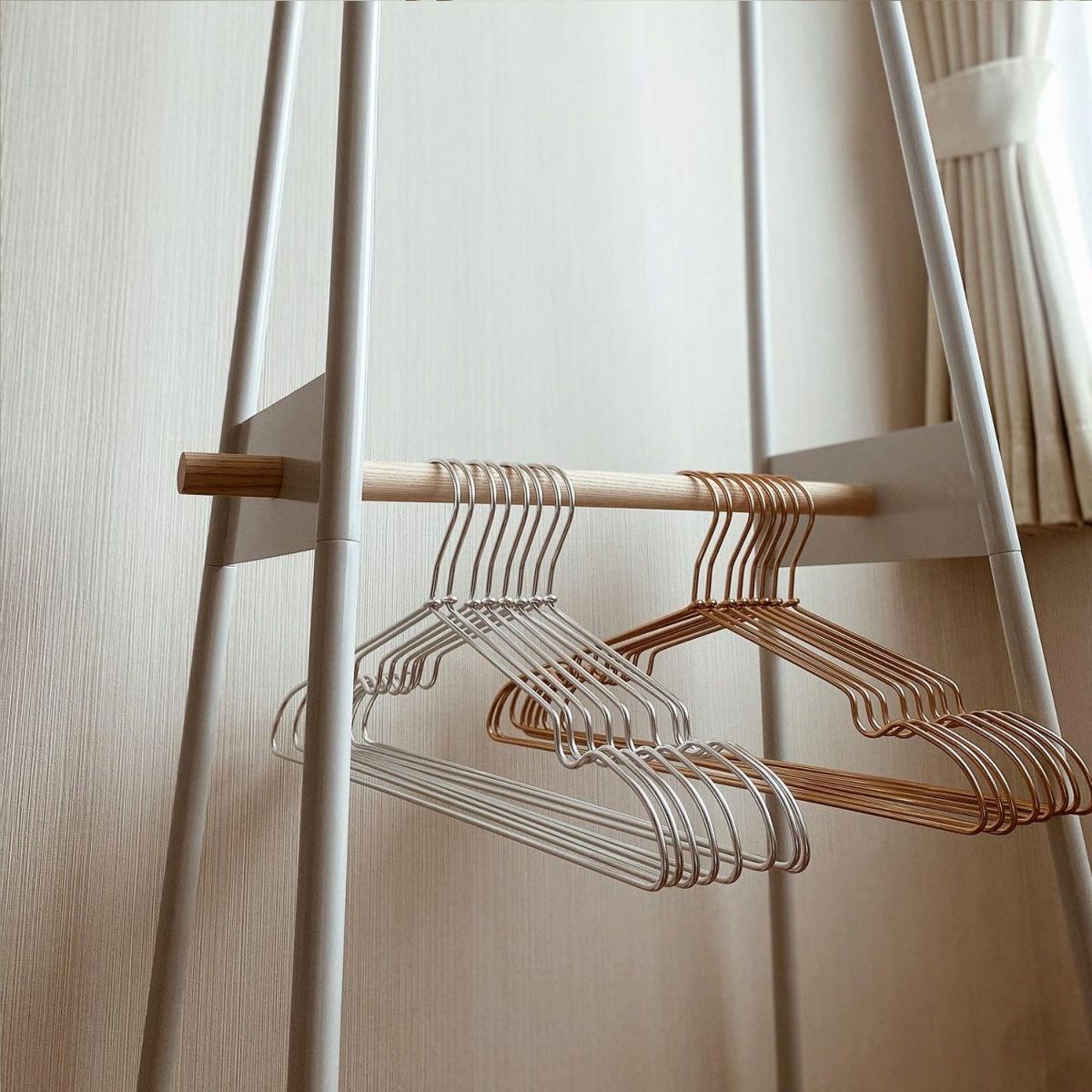 DUENDE デュエンデ DUE デュエ DU0290 DU0291 カラー：スイスグレー デザイン：芦沢 啓治