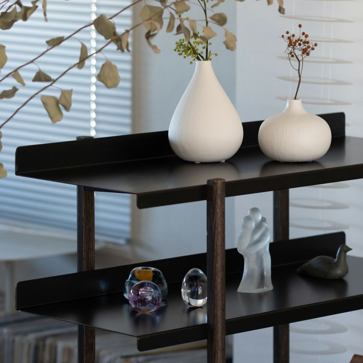 DUENDE デュエンデ MARGE SHELF 3 BK OIL STAIN FINISH マージ シェルフ ブラック オイルステインフィニッシュ DU0328BK カラー：ブラック デザイン：芦沢 啓治