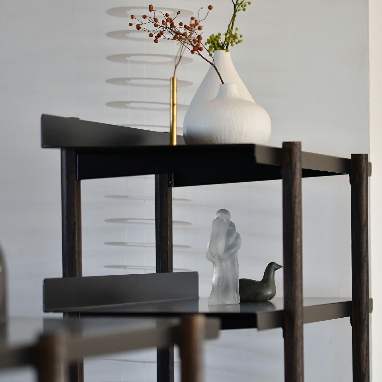 DUENDE デュエンデ MARGE SHELF 3 BK OIL STAIN FINISH マージ シェルフ ブラック オイルステインフィニッシュ DU0328BK カラー：ブラック デザイン：芦沢 啓治
