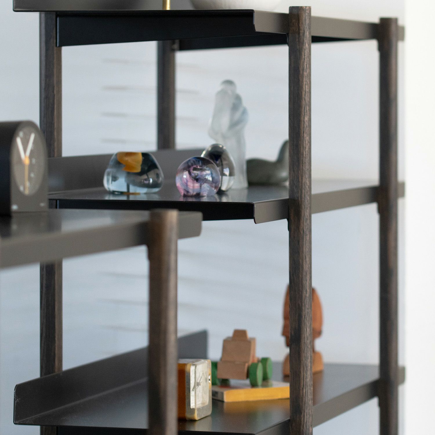 DUENDE デュエンデ MARGE SHELF 3 BK OIL STAIN FINISH マージ シェルフ ブラック オイルステインフィニッシュ DU0328BK カラー：ブラック デザイン：芦沢 啓治