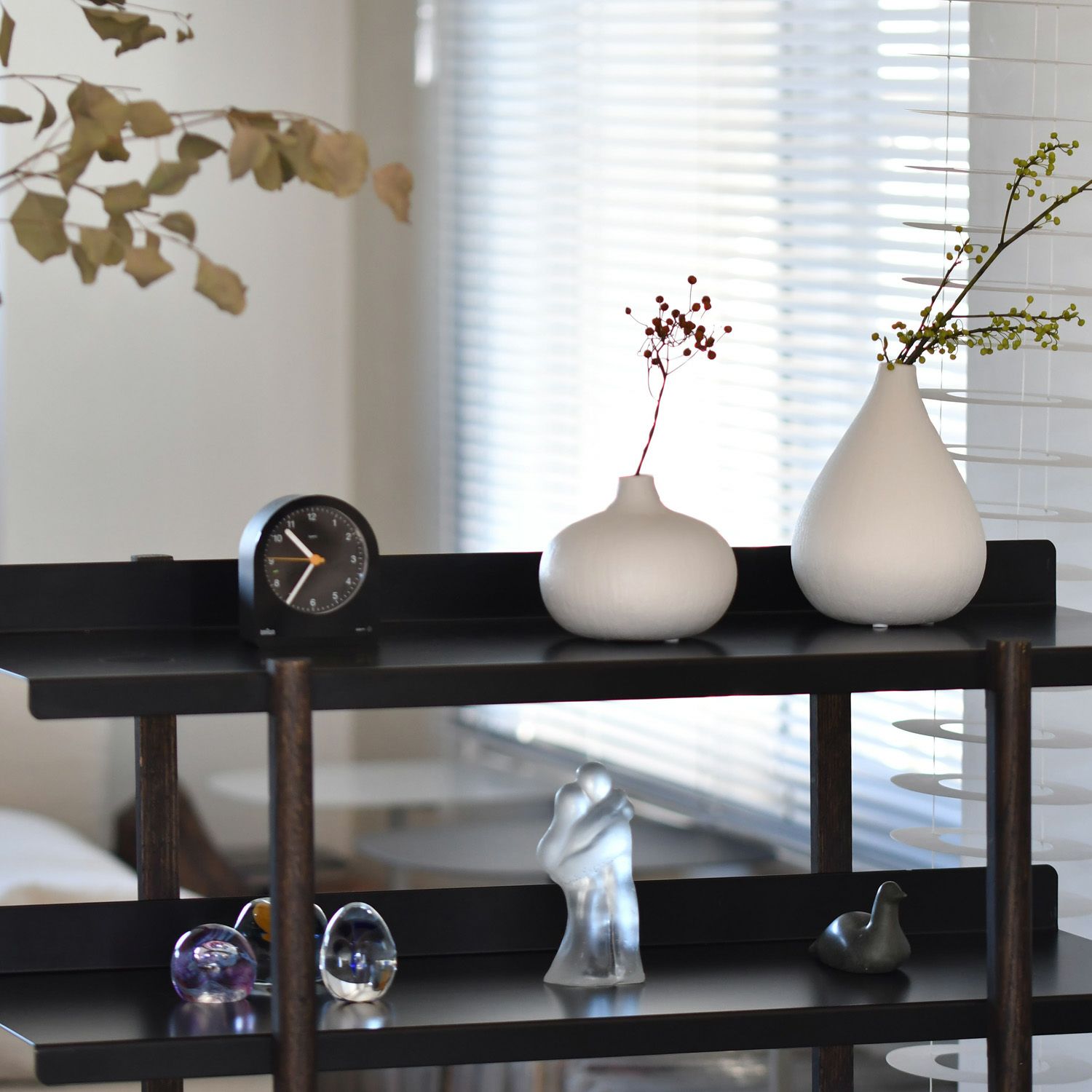 DUENDE デュエンデ MARGE SHELF 4 BK OIL STAIN FINISH マージ シェルフ ブラック オイルステインフィニッシュ DU0329BK カラー：ブラック デザイン：芦沢 啓治