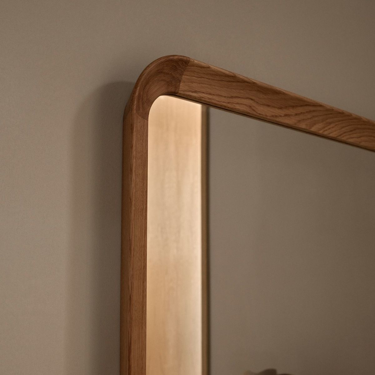 Carl Hansen & Son カール・ハンセン＆サン VLA62 Radio House Mirror ラジオハウスミラー オーク（オイルフィニッシュ） 全身鏡 デザイン：ヴィルヘルム・ラウリッツェン