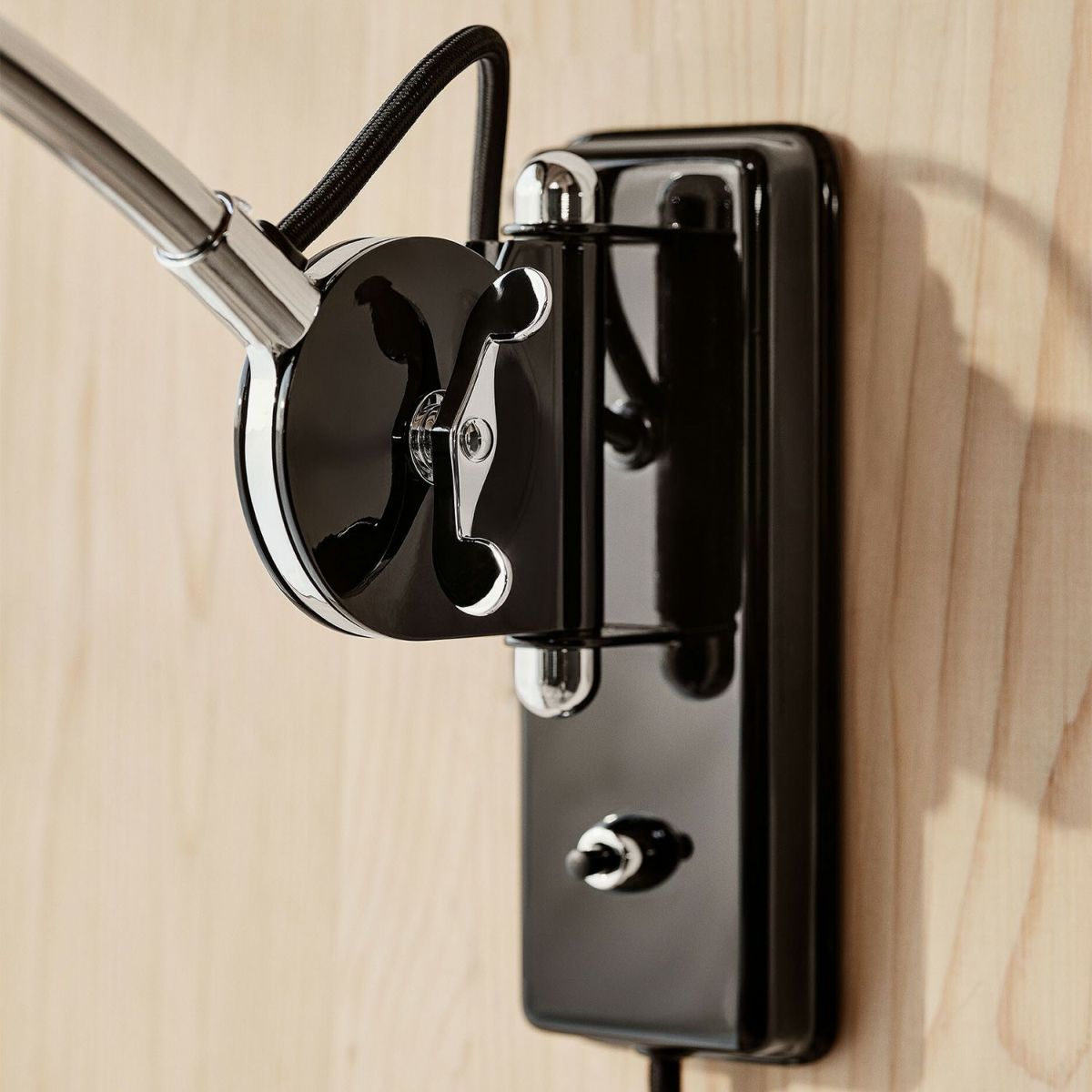 FRITZ HANSEN フリッツ・ハンセン KAISER IDELL カイザー・イデル 6559-W ウォールランプ