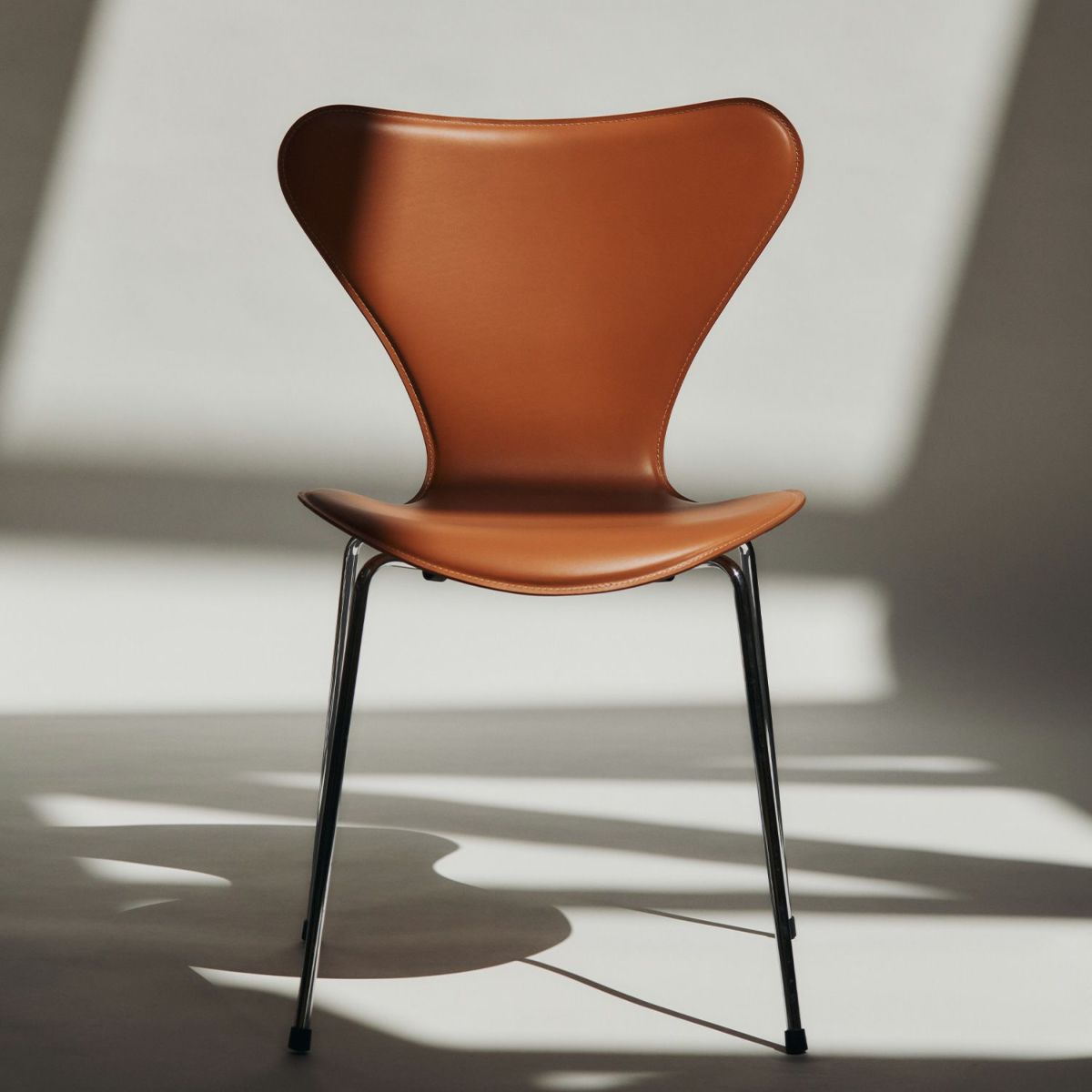 FRITZ HANSEN フリッツ・ハンセン SERIES 7 TAILORED セブンチェア テーラード 3107 チェア フルパディング ハーネスレザー