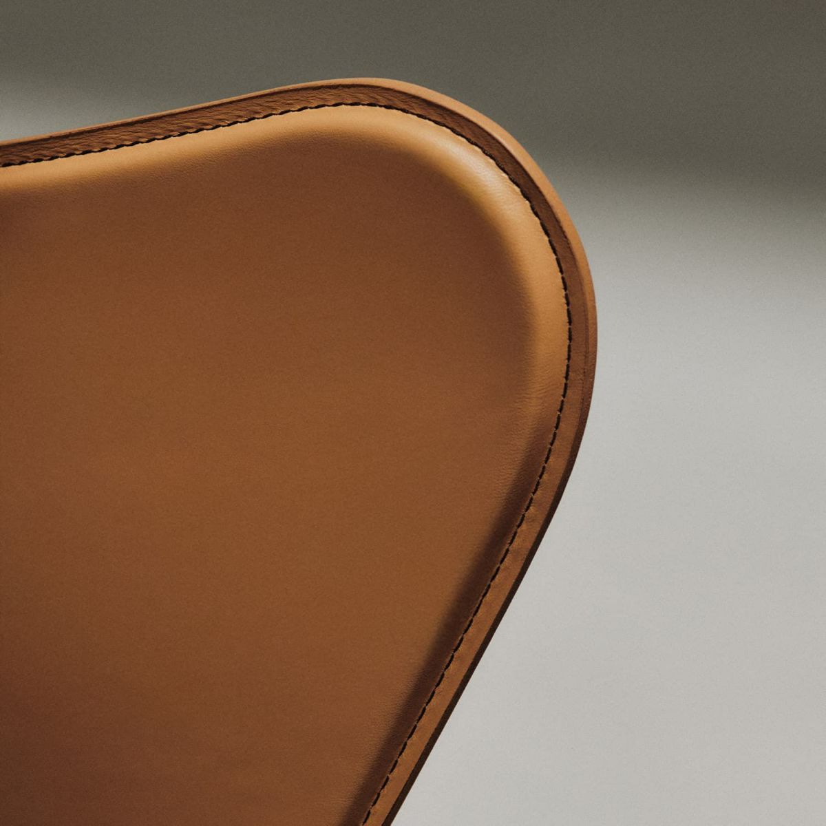 FRITZ HANSEN フリッツ・ハンセン SERIES 7 TAILORED セブンチェア テーラード 3107 チェア フルパディング ハーネスレザー