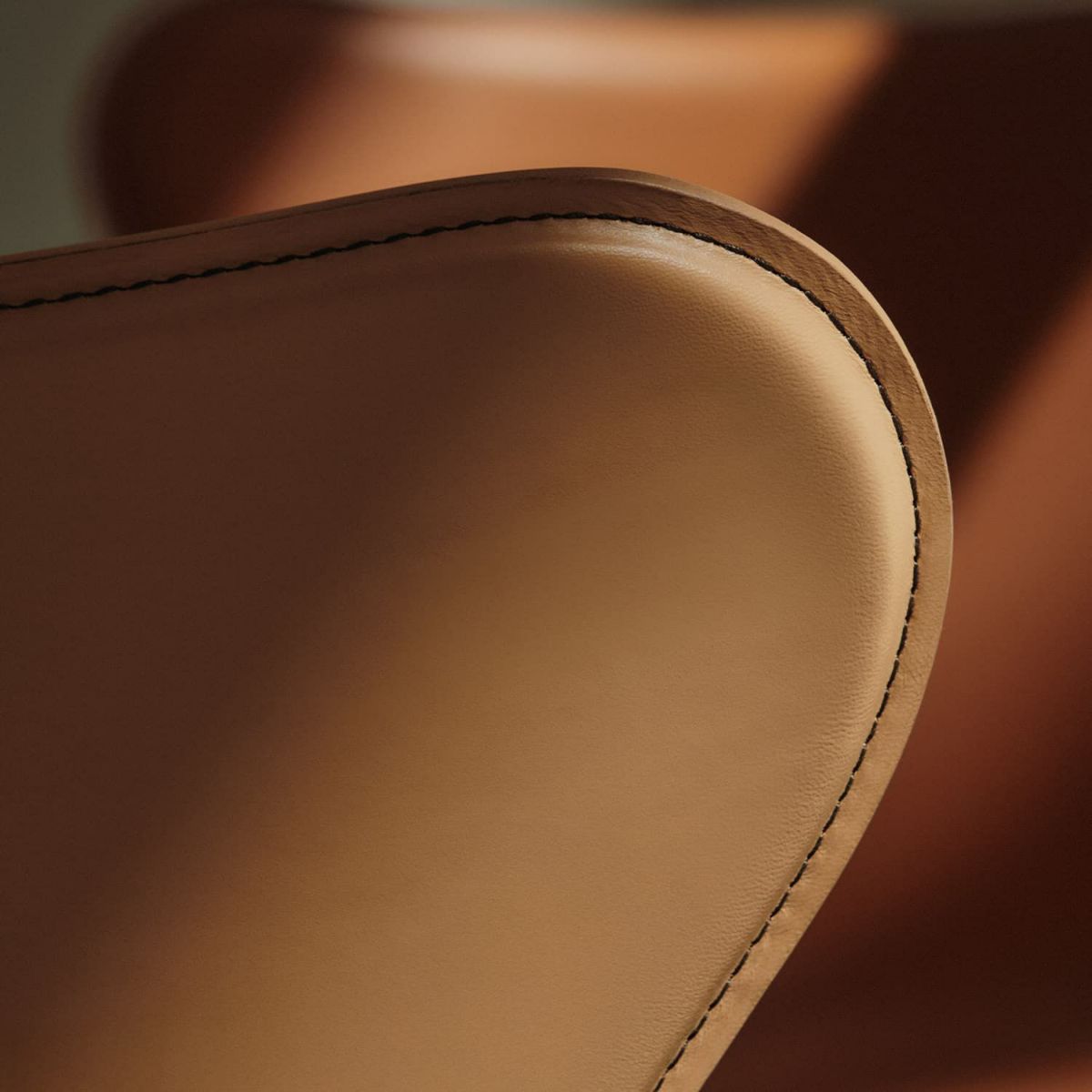 FRITZ HANSEN フリッツ・ハンセン SERIES 7 TAILORED セブンチェア テーラード 3107 チェア フルパディング ハーネスレザー