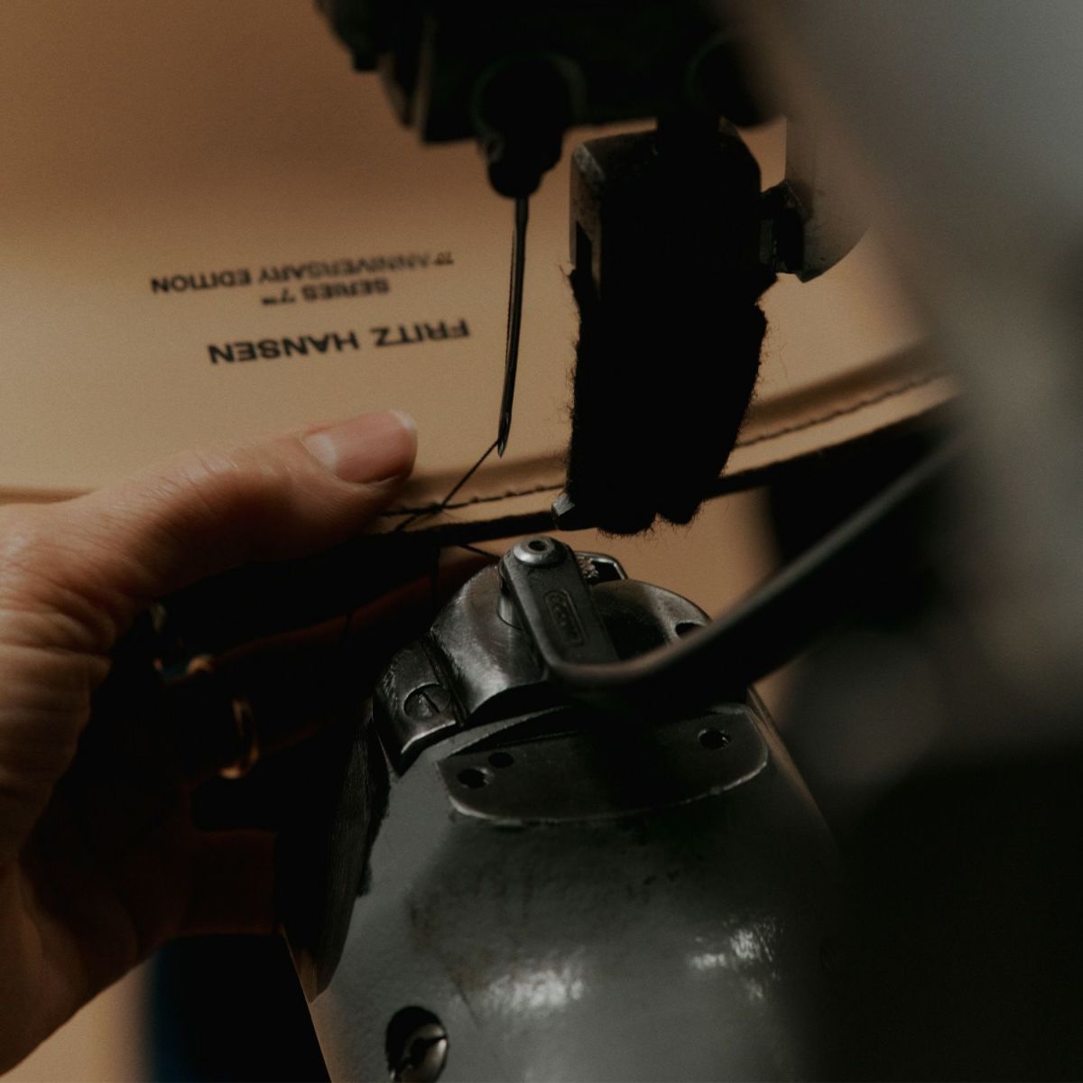 FRITZ HANSEN フリッツ・ハンセン SERIES 7 TAILORED セブンチェア テーラード 3107 チェア フルパディング ハーネスレザー