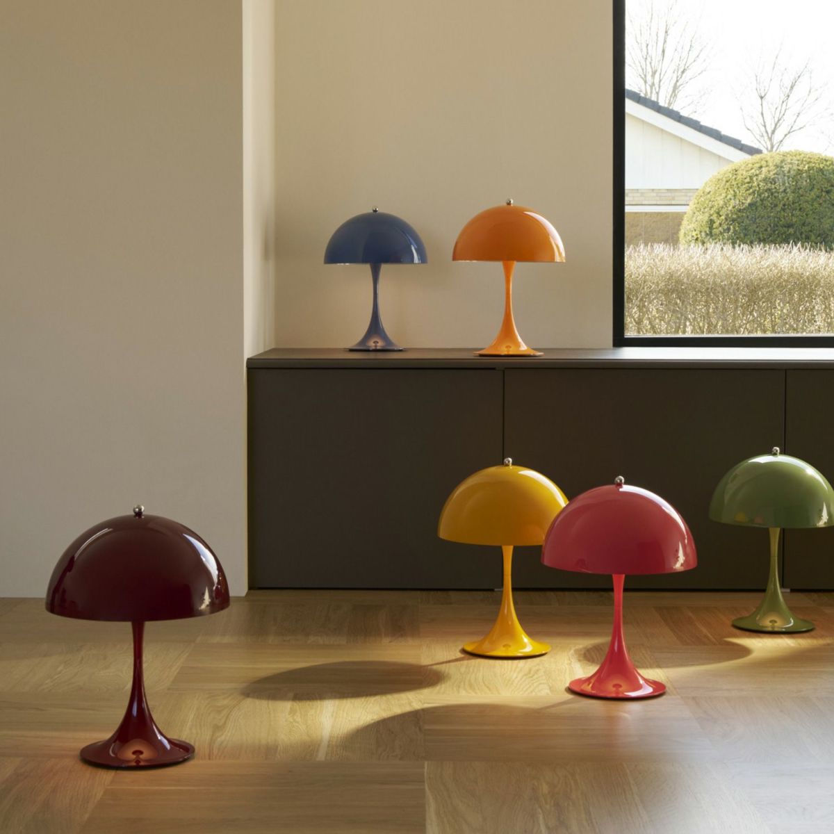 Louis Poulsen ルイスポールセン Panthella 250 Portable パンテラ 250 ポータブル テーブルランプ カラー：オパール・ペール・ローズ デザイン：ヴェルナー・パントン