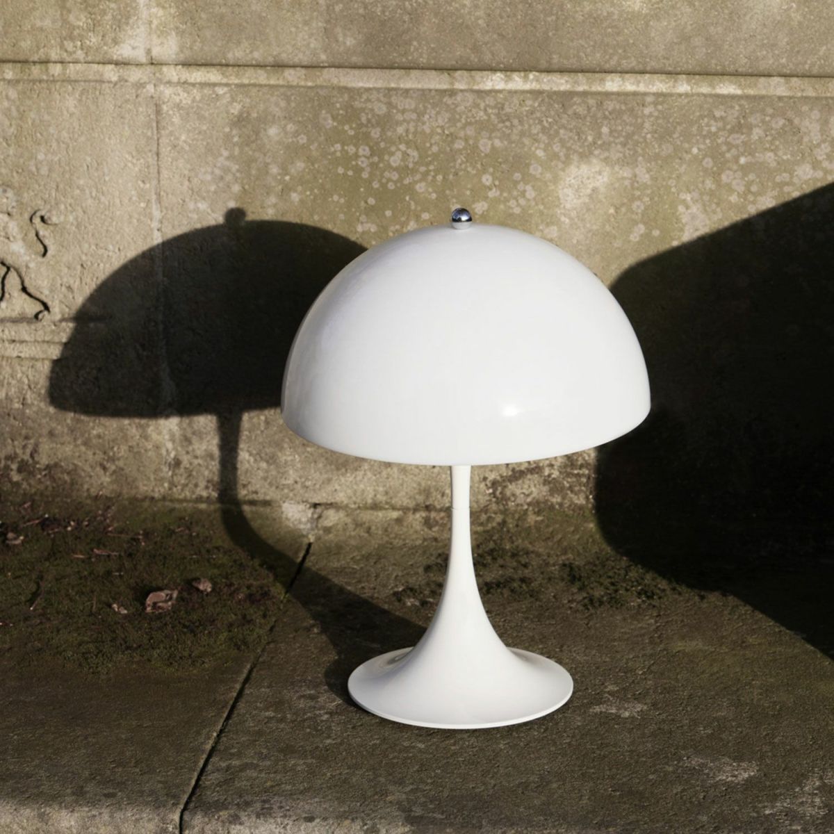 Louis Poulsen ルイスポールセン Panthella 250 Portable パンテラ 250 ポータブル テーブルランプ カラー：オペーク・イエロー デザイン：ヴェルナー・パントン