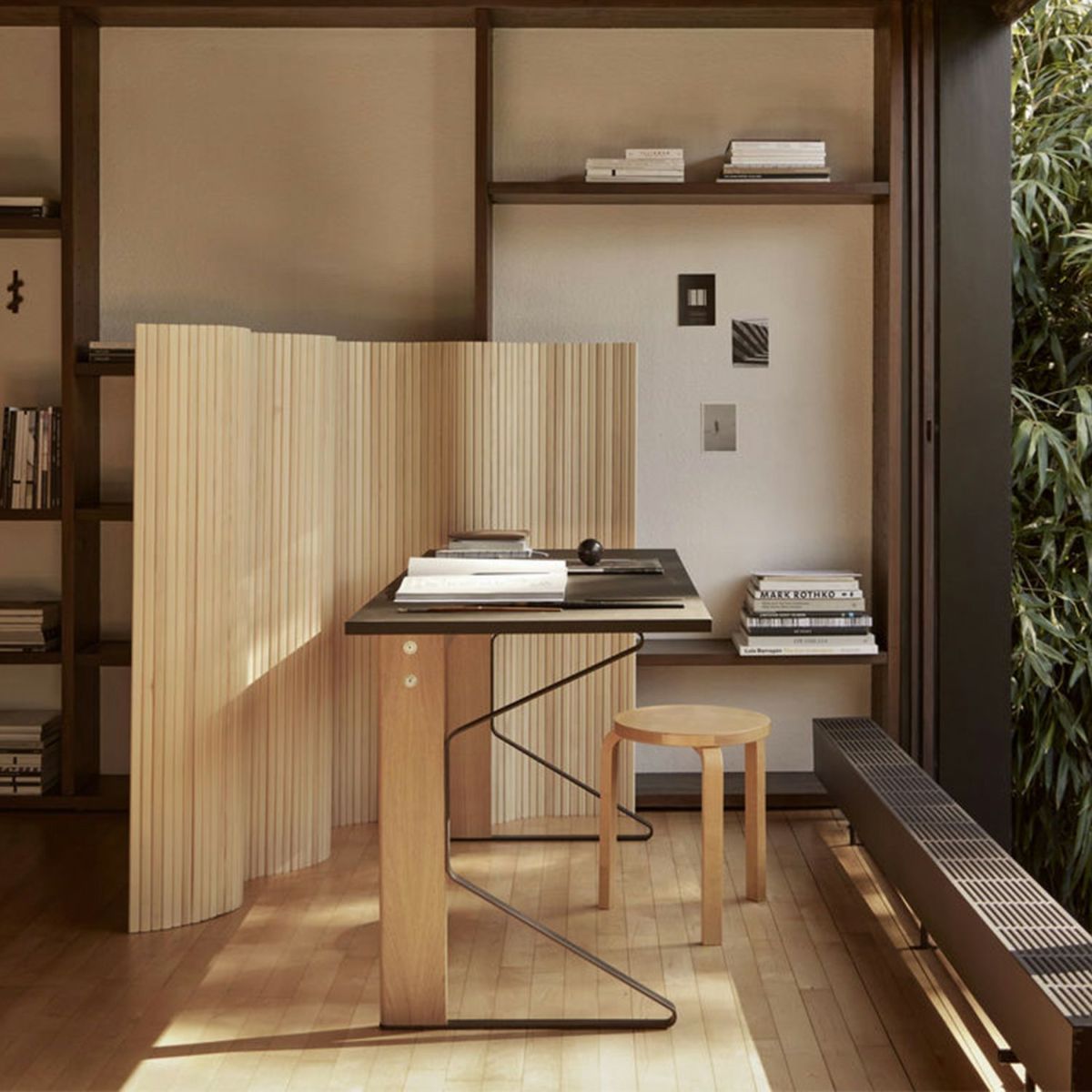 Artek アルテック 100 SCREEN スクリーン パーティション Size B W200cm × H150cm クリアラッカー仕上げ デザイン：アルヴァ・アアルト