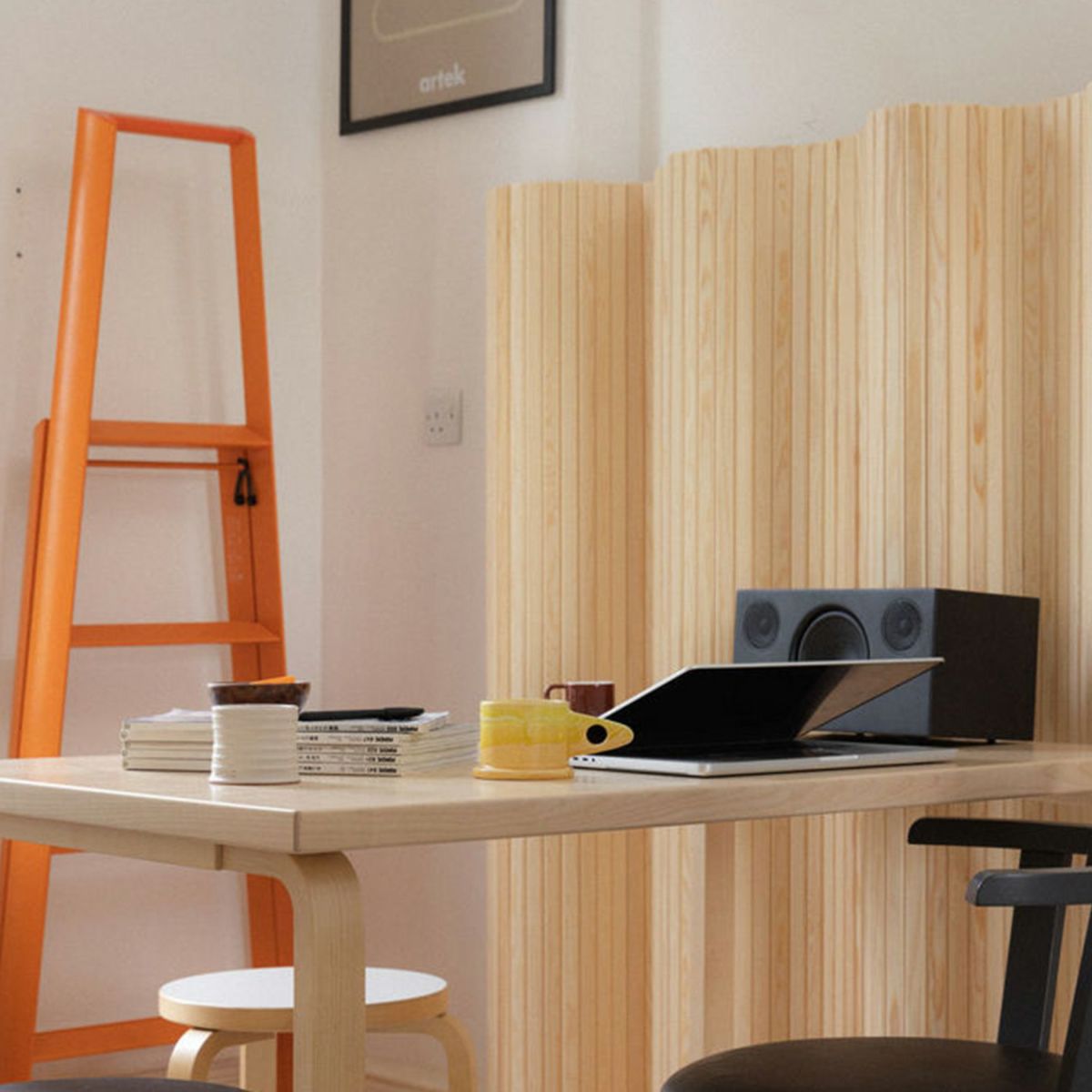 Artek アルテック 100 SCREEN スクリーン パーティション Size B W200cm × H150cm クリアラッカー仕上げ デザイン：アルヴァ・アアルト