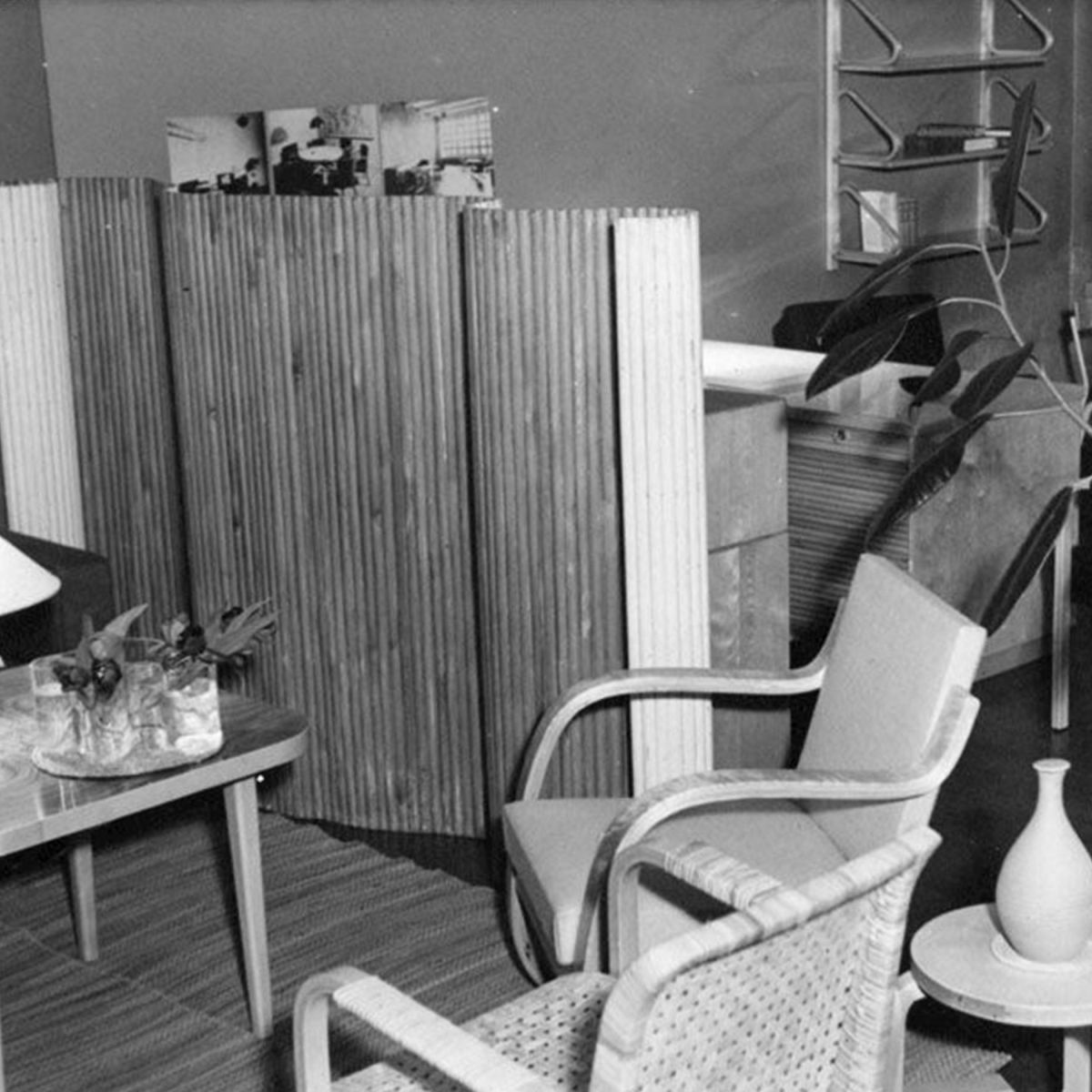 Artek アルテック 100 SCREEN スクリーン パーティション Size B W200cm × H150cm クリアラッカー仕上げ デザイン：アルヴァ・アアルト