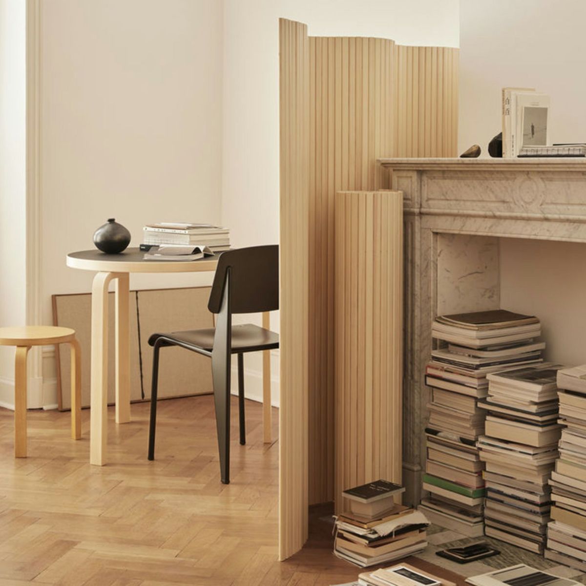 Artek アルテック 100 SCREEN スクリーン パーティション Size C W200cm × H130cm クリアラッカー仕上げ デザイン：アルヴァ・アアルト