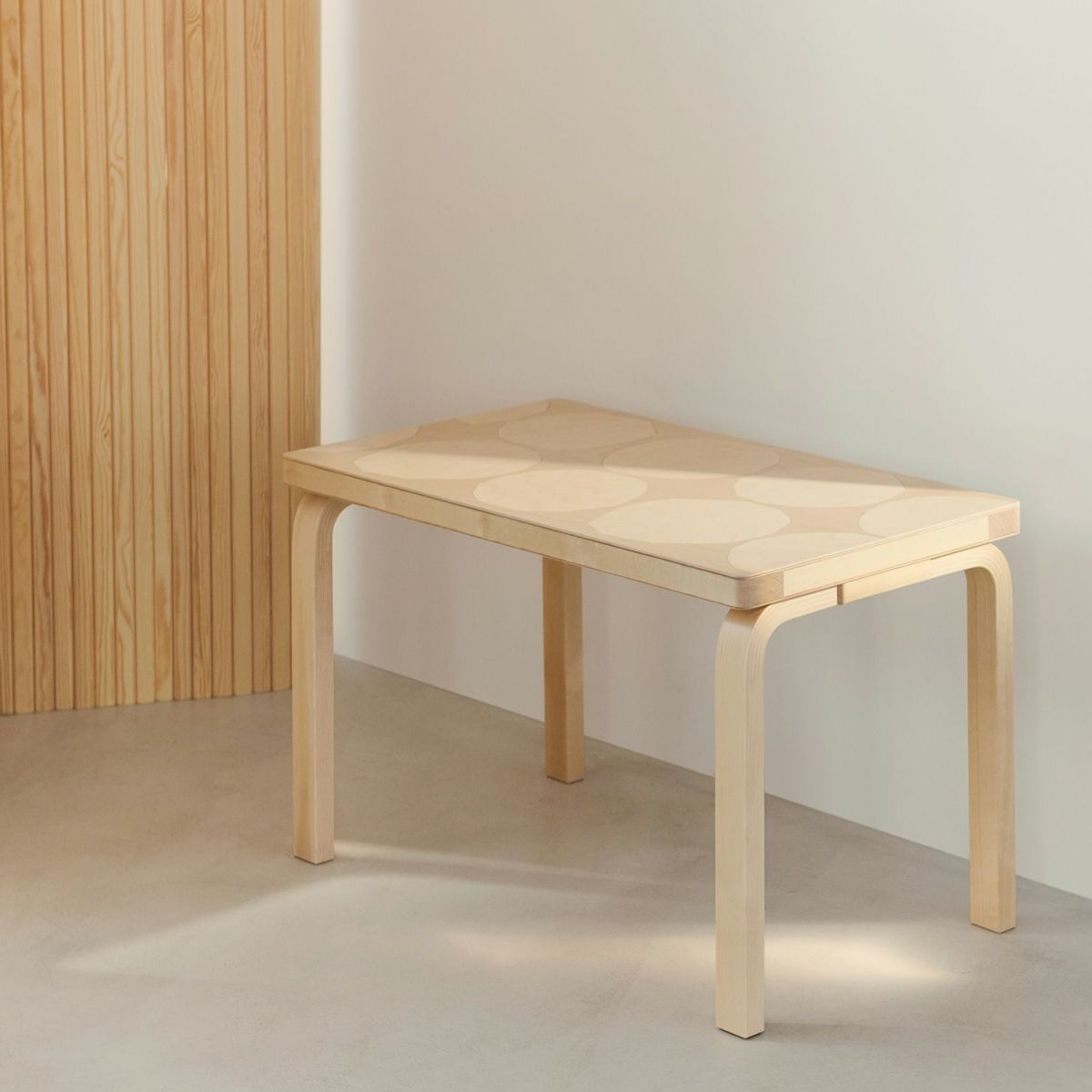 Artek アルテック ＋ marimekko マリメッコ シリーズ Anniversary Esitions BENCH 153B ベンチ 153B ソリッドトップ サイズ：72.5×40cm バーチ材 Kivet キヴェット デザイン：アルヴァ・アアルト