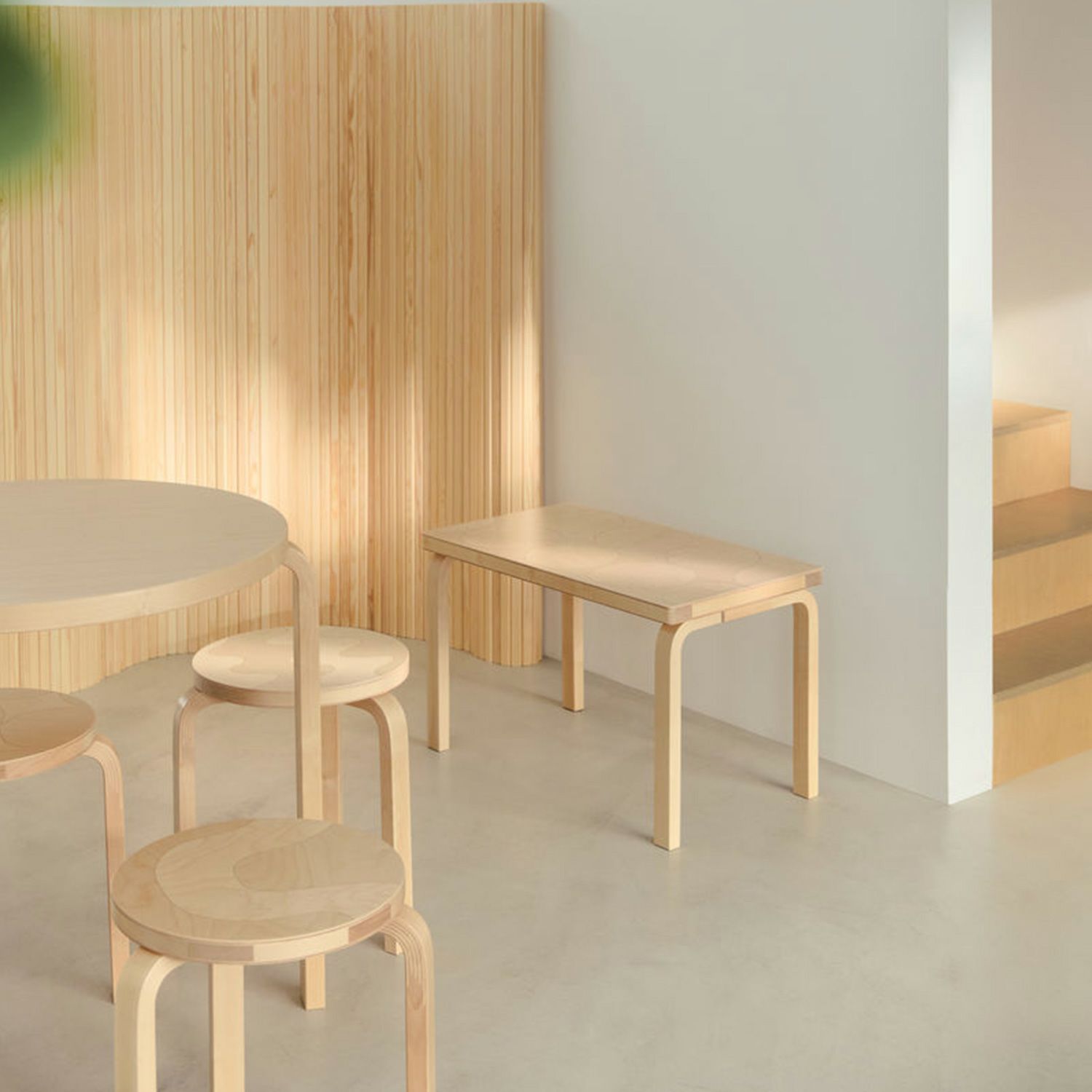 Artek アルテック ＋ marimekko マリメッコ シリーズ Anniversary Esitions BENCH 153B ベンチ 153B ソリッドトップ サイズ：72.5×40cm バーチ材 Kivet キヴェット デザイン：アルヴァ・アアルト