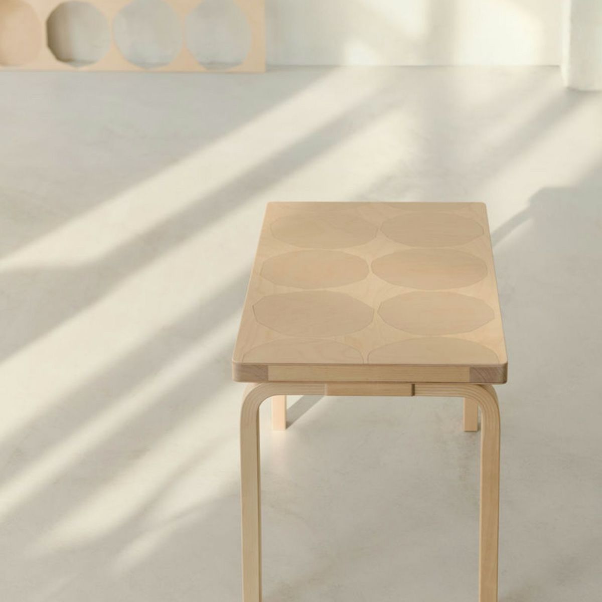 Artek アルテック ＋ marimekko マリメッコ シリーズ Anniversary Esitions BENCH 153B ベンチ 153B ソリッドトップ サイズ：72.5×40cm バーチ材 Kivet キヴェット デザイン：アルヴァ・アアルト