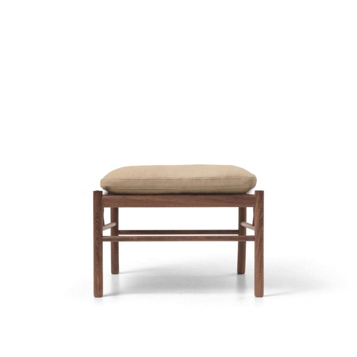 Carl Hansen & Son カール・ハンセン＆サン OW149F コロニアルスツール オットマン フットスツール ウォルナット （オイルフィニッシュ） 張座：レザー Terra テラ デザイン：オーレ・ヴァンシャー