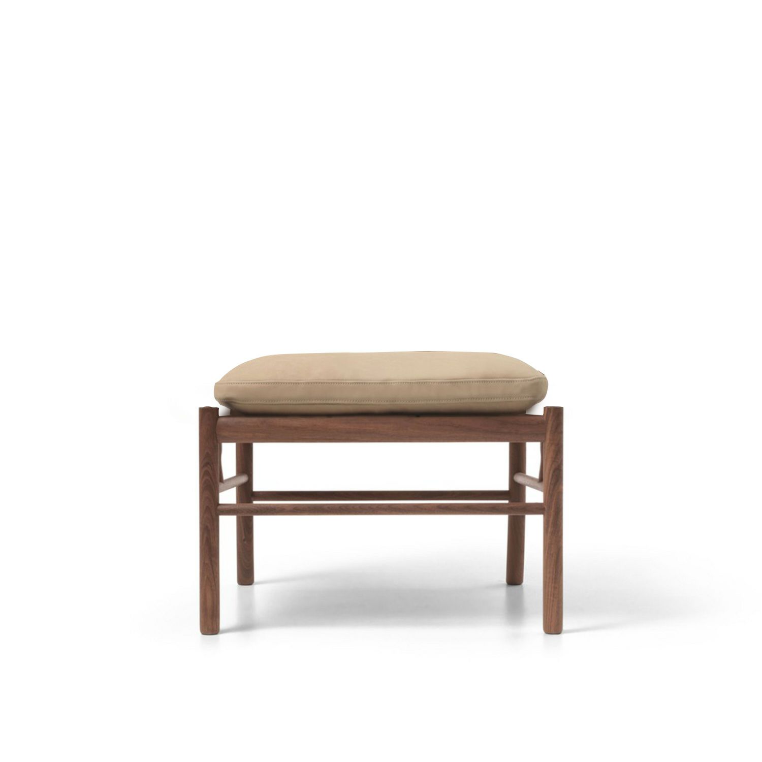 Carl Hansen & Son カール・ハンセン＆サン OW149F コロニアルスツール オットマン フットスツール ウォルナット （オイルフィニッシュ） 張座：レザー Terra テラ デザイン：オーレ・ヴァンシャー