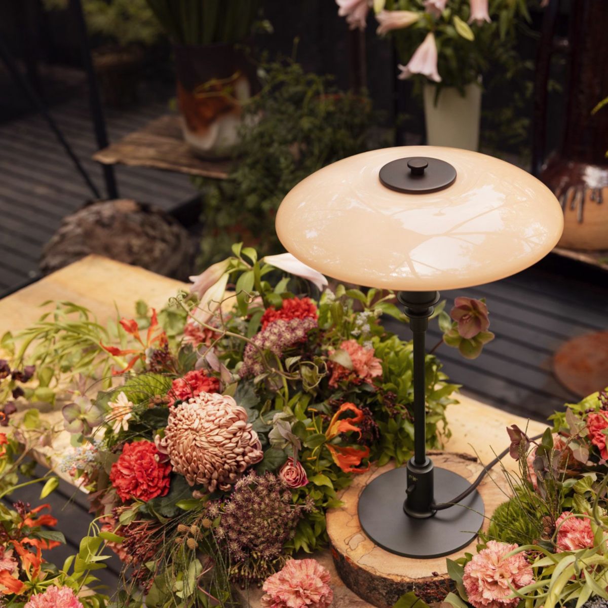 Louis Poulsen ルイスポールセン PH 3/2 Dusty Terracotta Table Lamp PH 3/2 ダスティー・テラコッタ テーブルランプ スタンドライト Φ285mm カラー：ダスティ・テラコッタ 真鍮エイジング加工 デザイン：ポール・ヘニングセン