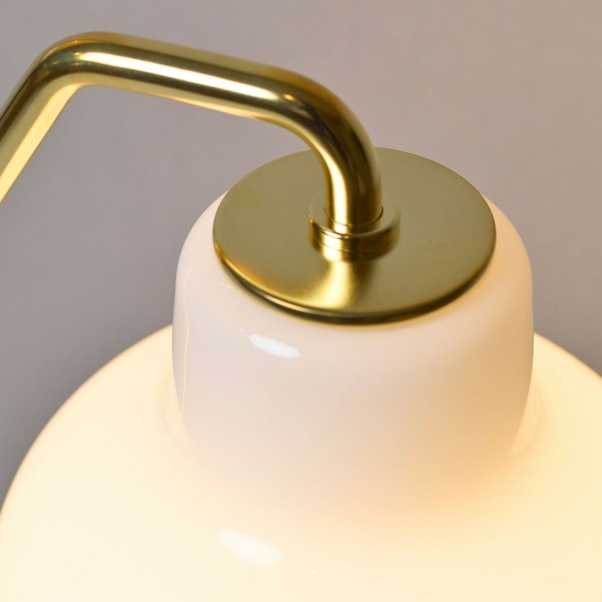 Louis Poulsen ルイスポールセン VL Ring Crown Table Lamp リングクラウン テーブルランプ Φ150 乳白ガラス デザイン：ヴィルヘルム・ラウリッツェン