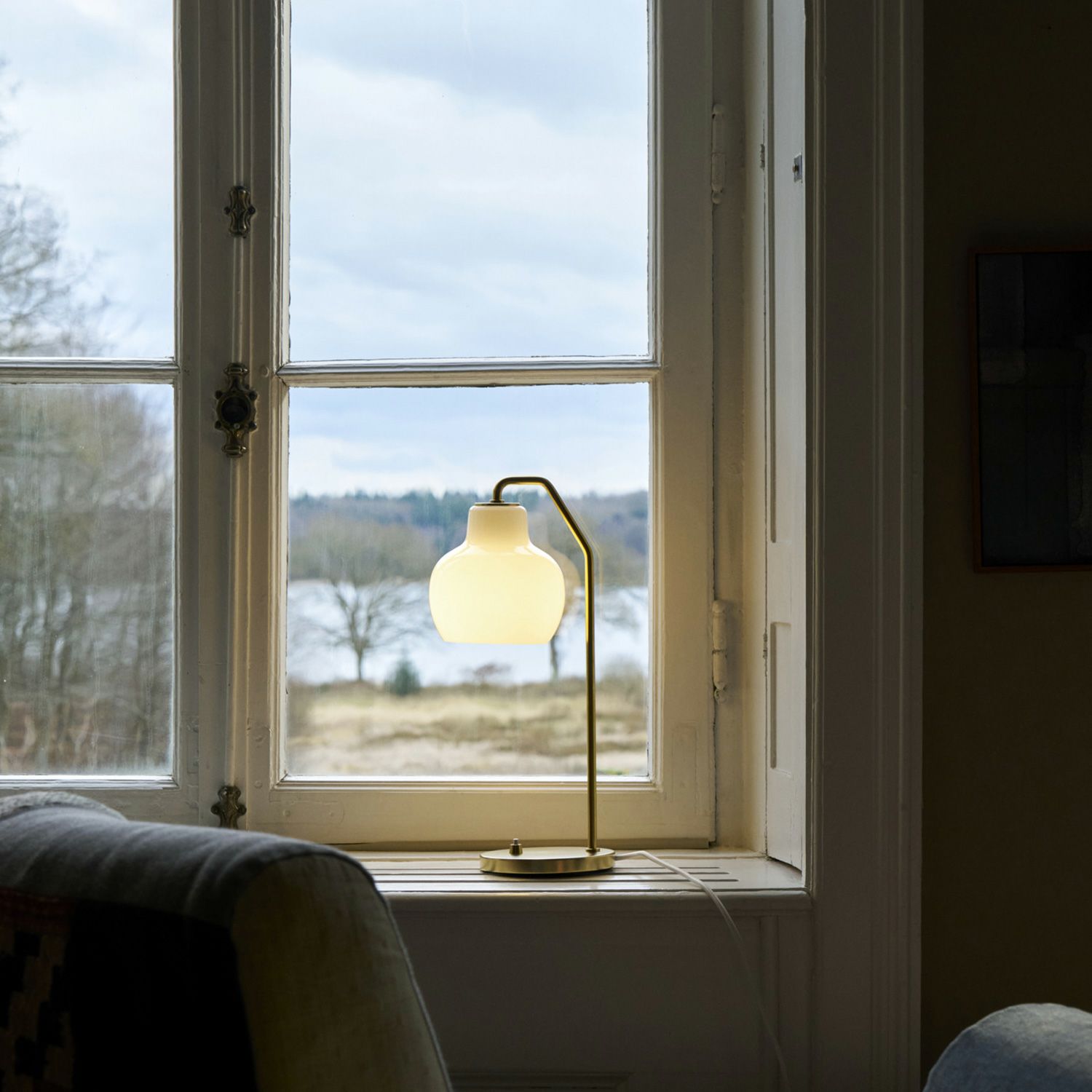 Louis Poulsen ルイスポールセン VL Ring Crown Table Lamp リングクラウン テーブルランプ Φ150 乳白ガラス デザイン：ヴィルヘルム・ラウリッツェン