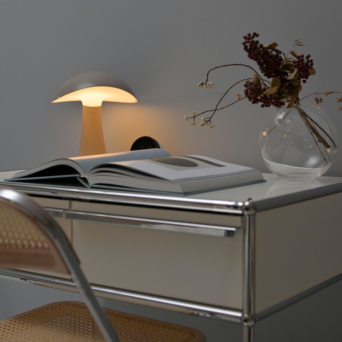 Louis Poulsen ルイスポールセン Rumee 220 Portable Lamp ルーミー 220 ポータブル LED テーブルランプ スタンドライト カラー：3色 ガブリエル・タン