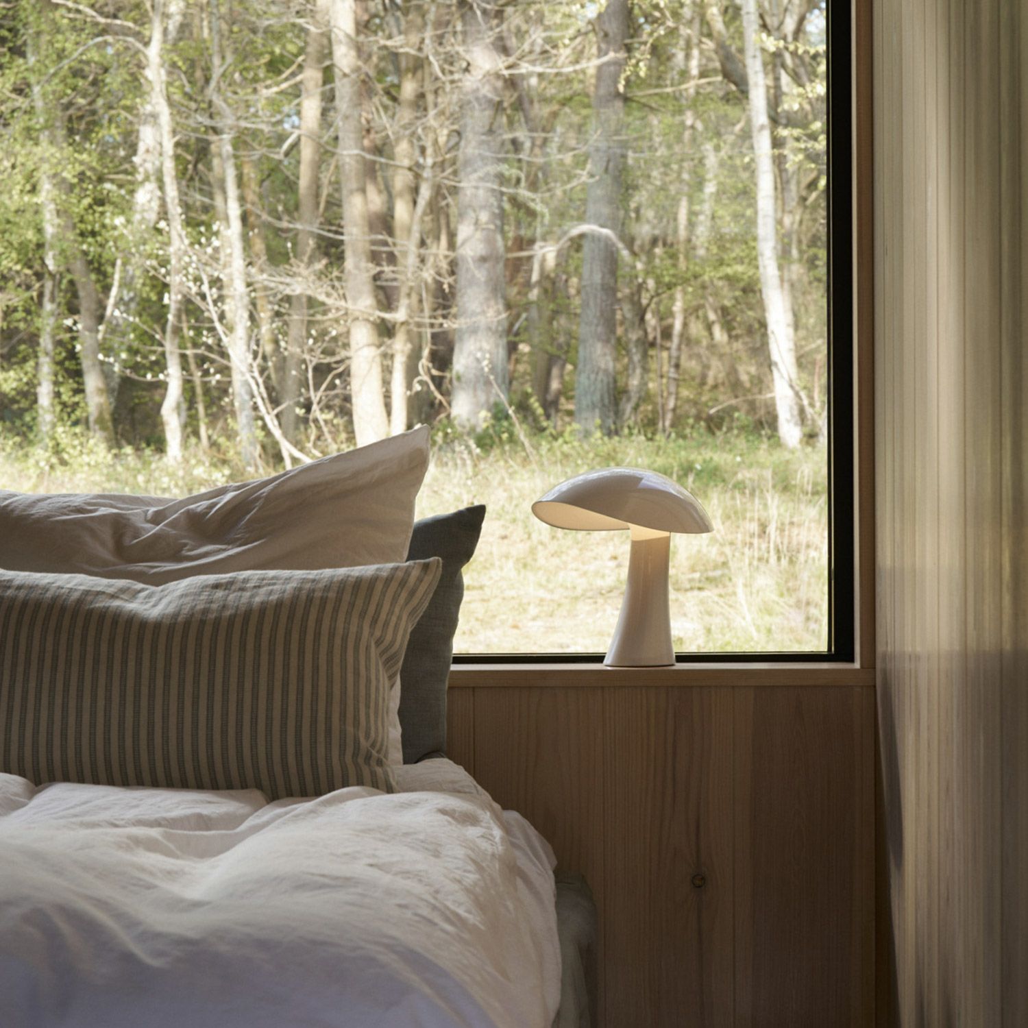 Louis Poulsen ルイスポールセン Rumee 220 Portable Lamp ルーミー 220 ポータブル LED テーブルランプ スタンドライト カラー：3色 ガブリエル・タン