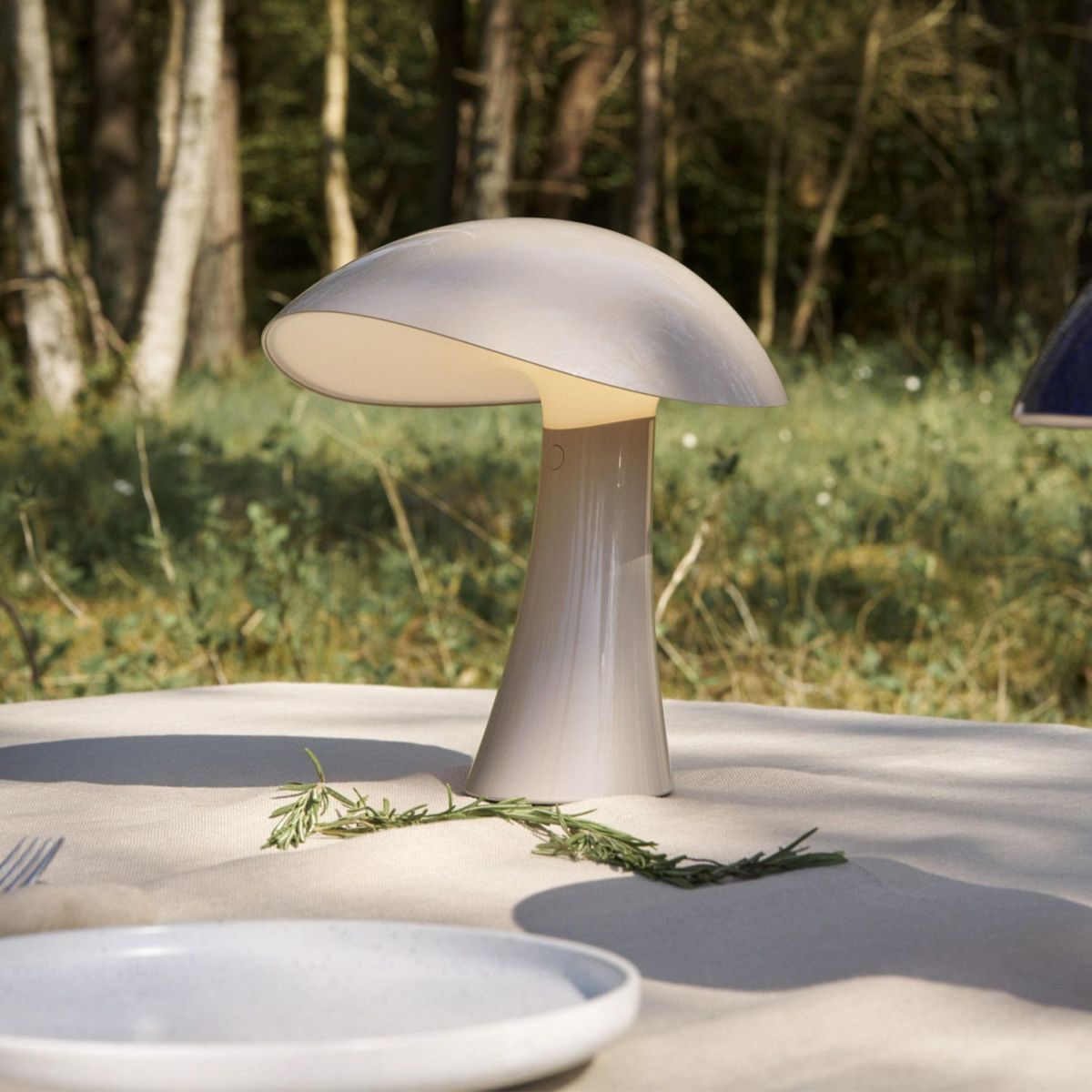 Louis Poulsen ルイスポールセン Rumee 220 Portable Lamp ルーミー 220 ポータブル LED テーブルランプ スタンドライト カラー：3色 ガブリエル・タン