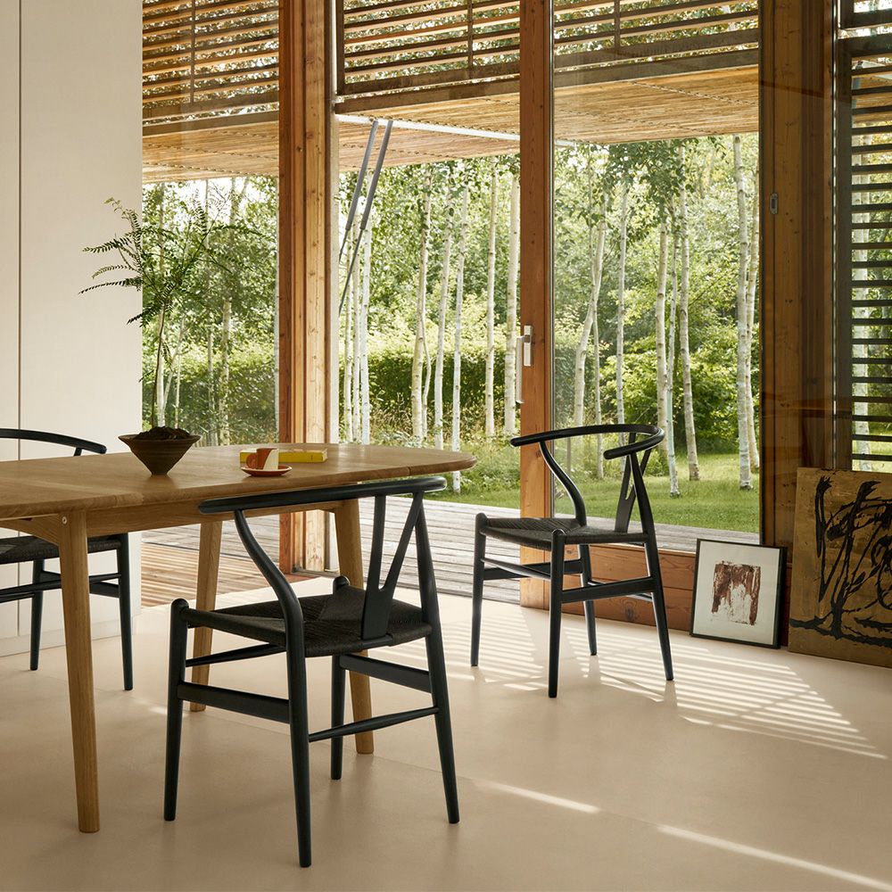 Carl Hansen & Son カール・ハンセン＆サン CH24 Yチェア （ワイチェア） ユーカリ ブラック ブラックペーパーコード デザイン：ハンス・J・ウェグナー