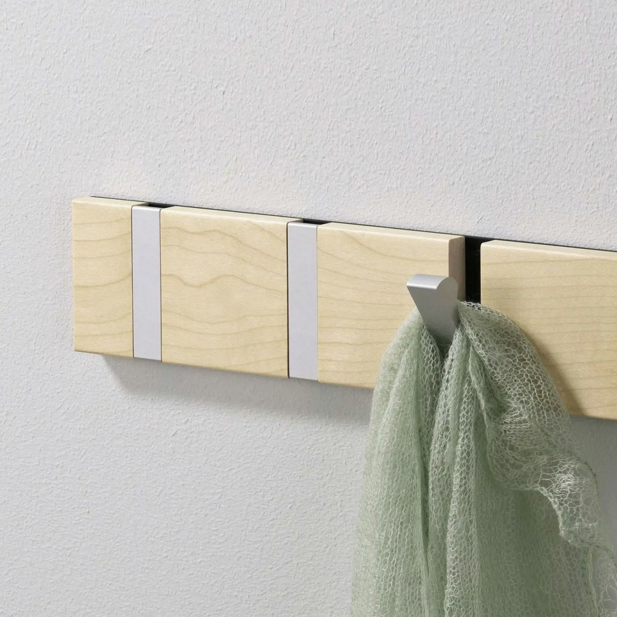 LoCa ロカ KNAX Horizontal 4 ナックス ホリゾンタル 4 ウォールハンガー コートハンガー カラー：2色 デザイン：ハリット＆ソーレンセン