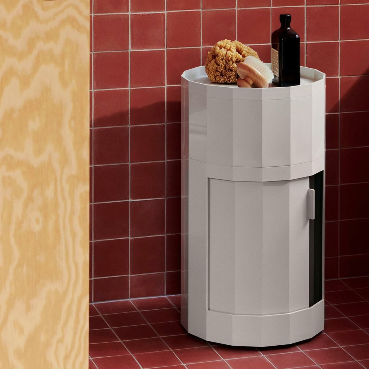 HAY ヘイ Facet Cabinet High ファセット キャビネット ハイ　回転式ドア 収納家具 キャスター付き カラー：6色 デザイン：ステファン・ショルテン