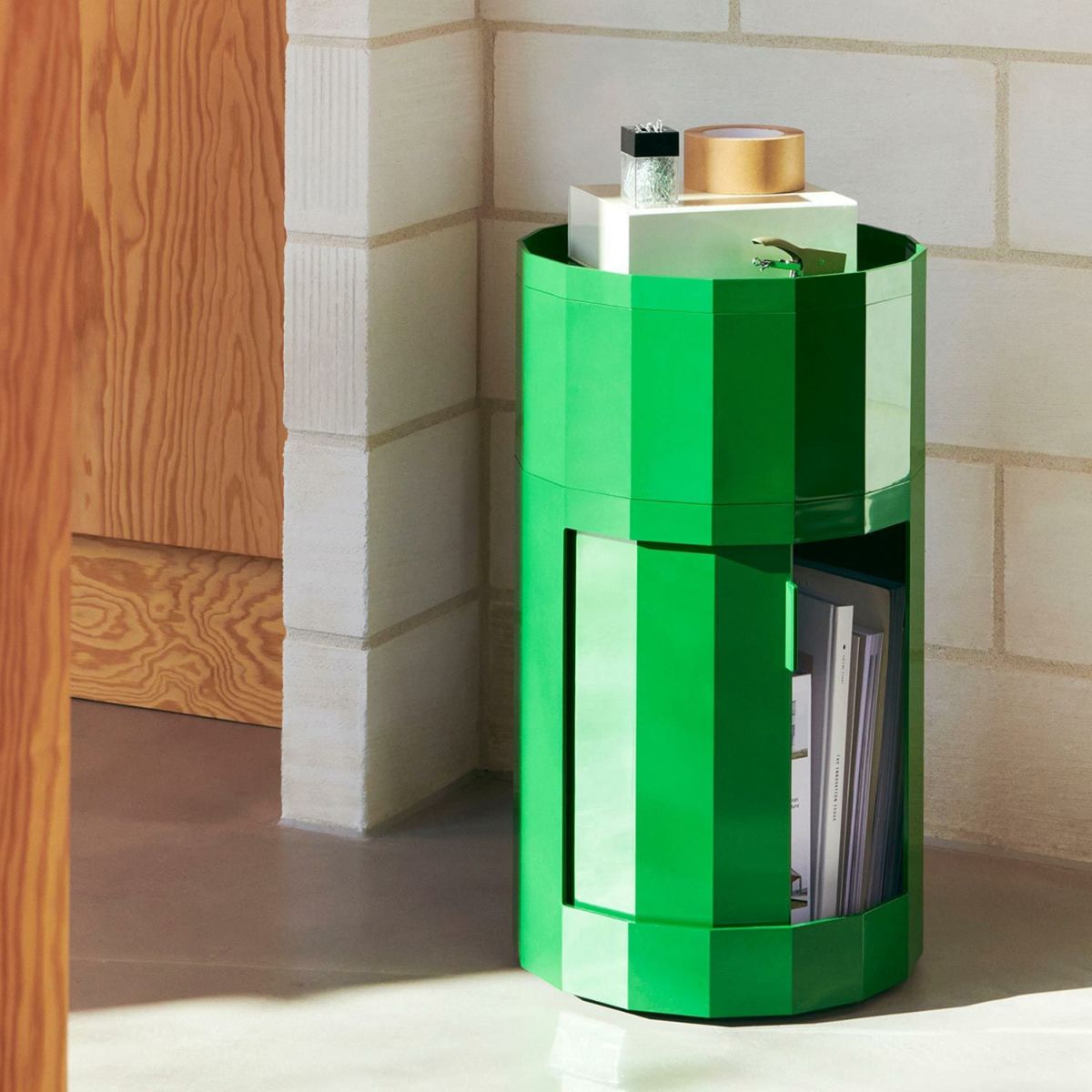 HAY ヘイ Facet Cabinet High ファセット キャビネット ハイ　回転式ドア 収納家具 キャスター付き カラー：6色 デザイン：ステファン・ショルテン