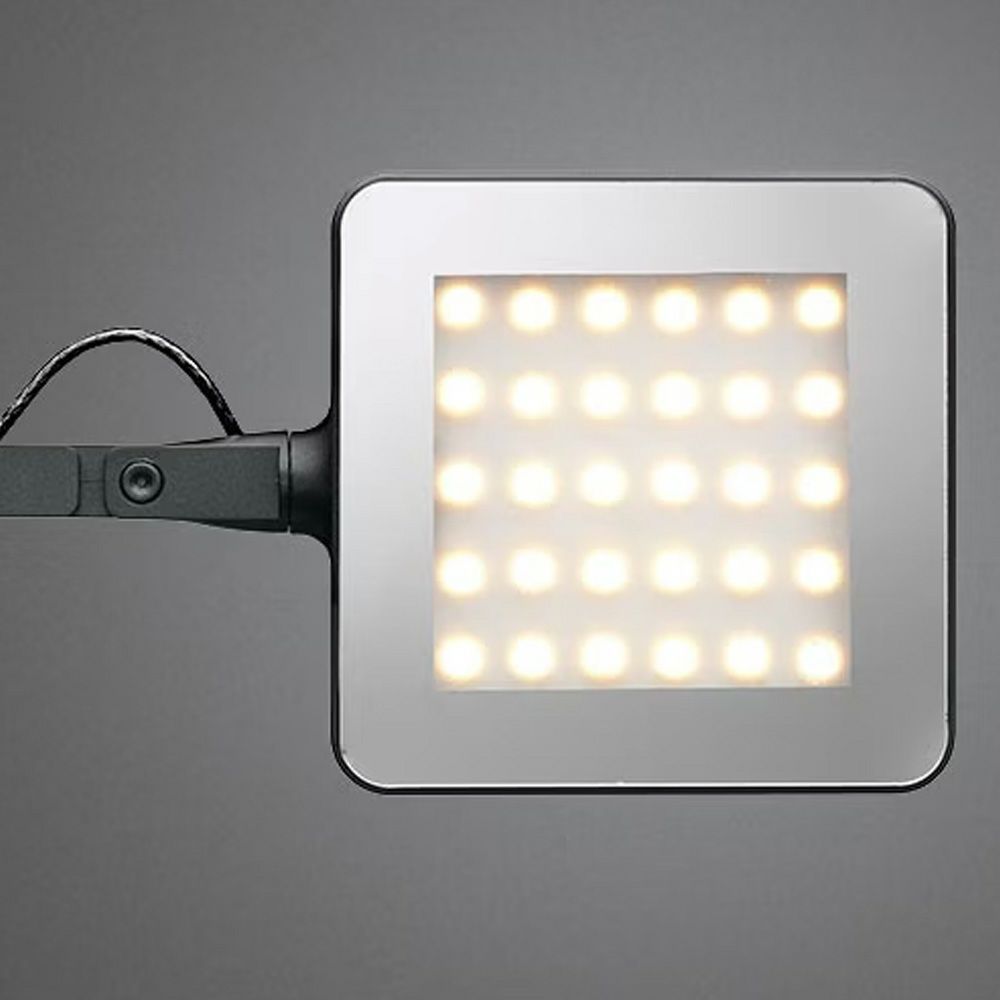 FLOS フロス Kelvin F LED ケルビン F LED フロアランプ 可動シェード カラー：3色 デザイン：アントニオ・チッテリオ